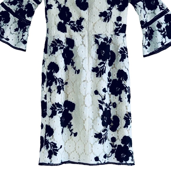 NEW Adelyn Rae Floral Lace Crochet Bell Sleeve Sheath Dress Size Medium - Picture 12 of 15
